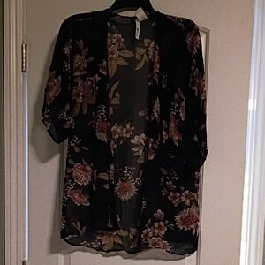 Chic Floral Black Kimono Blouse